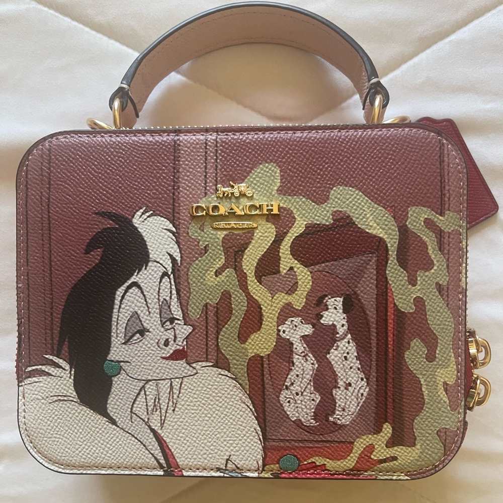 Cruella coach box crossbody